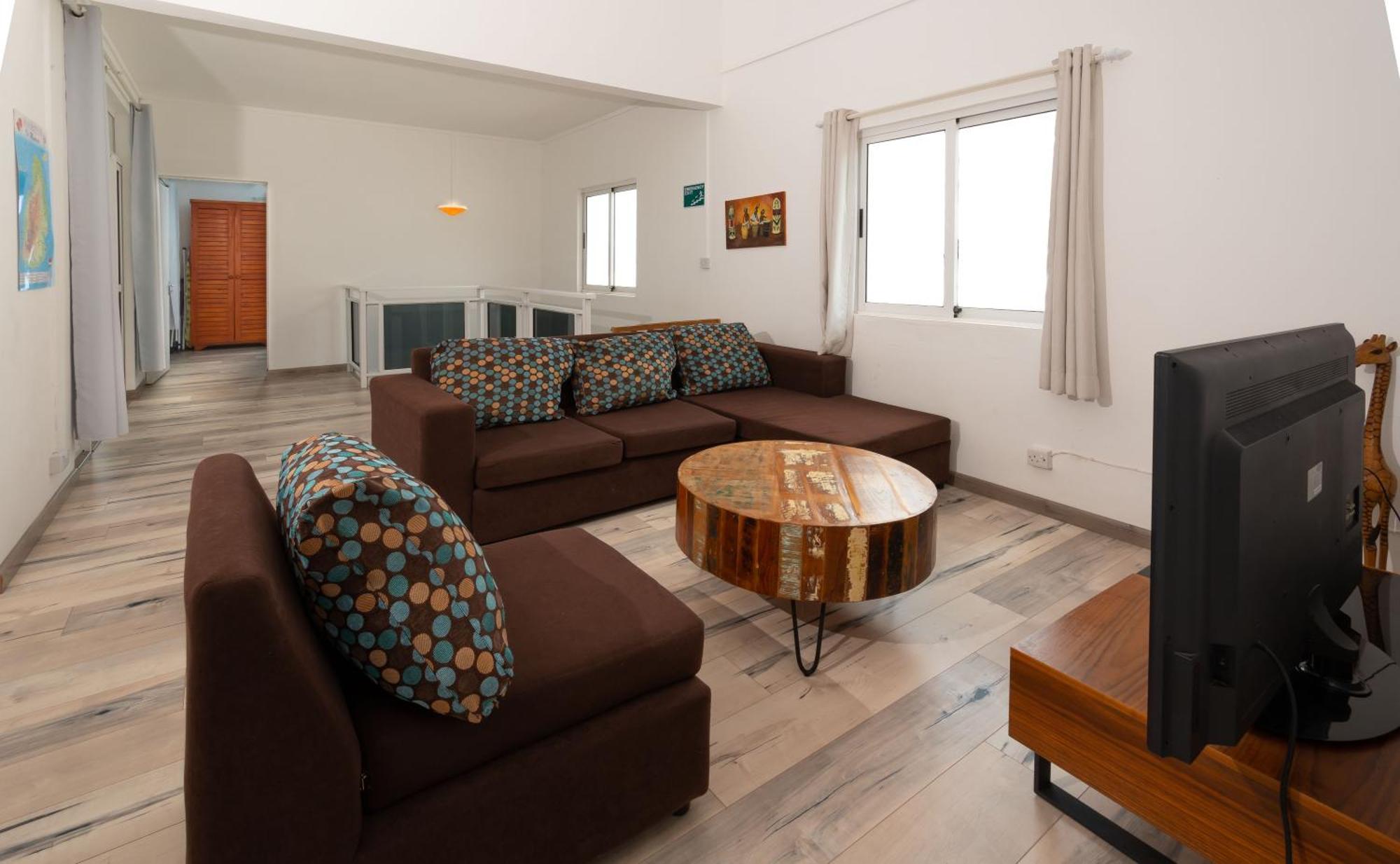 Twakila Sunset Suites Ла-Ґулет Екстер'єр фото