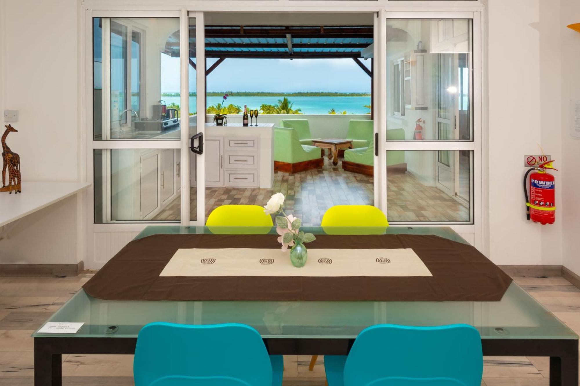 Twakila Sunset Suites Ла-Ґулет Екстер'єр фото