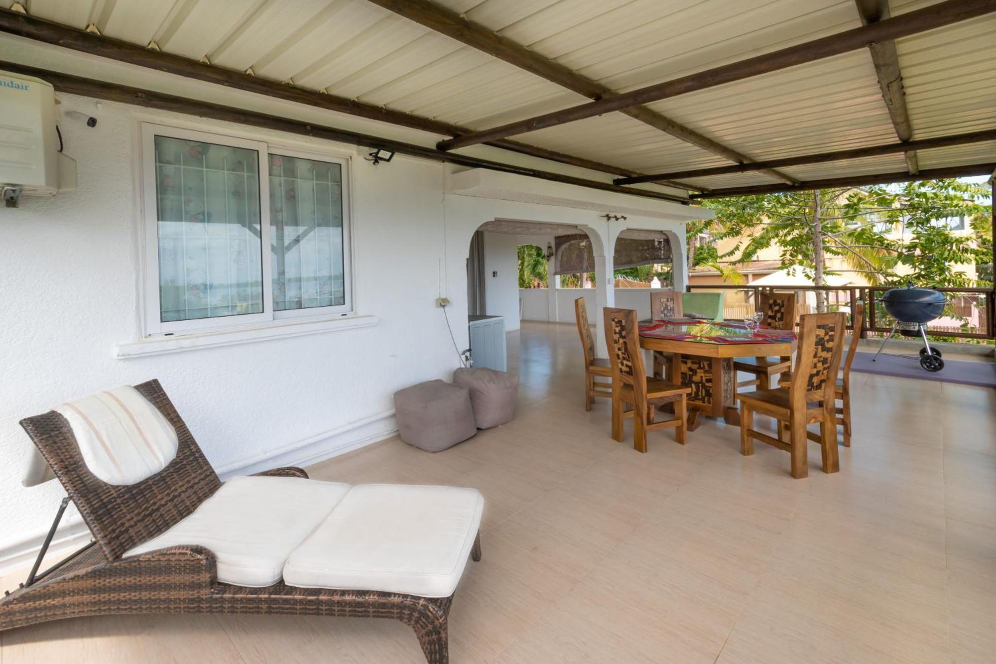 Twakila Sunset Suites Ла-Ґулет Екстер'єр фото