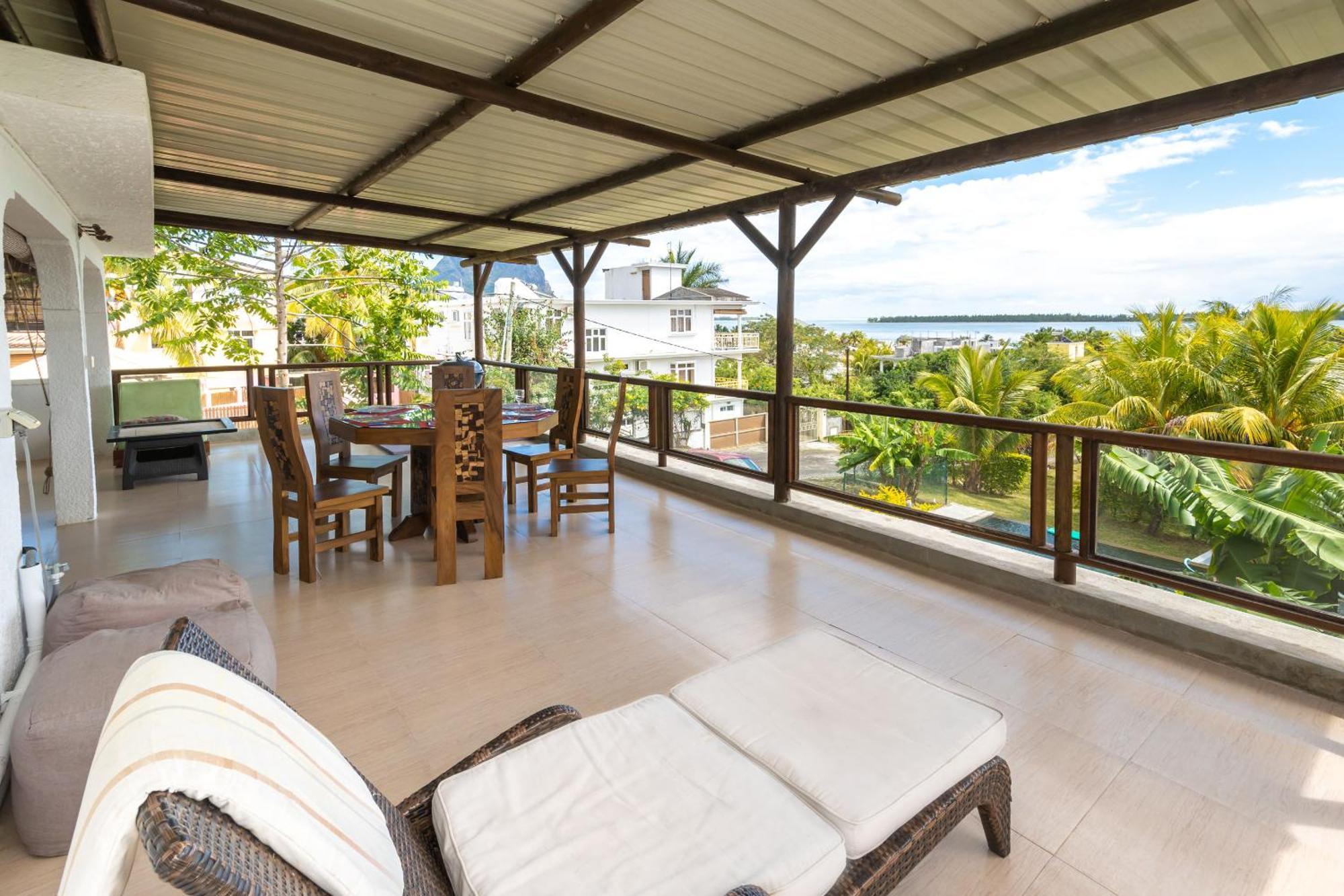Twakila Sunset Suites Ла-Ґулет Екстер'єр фото