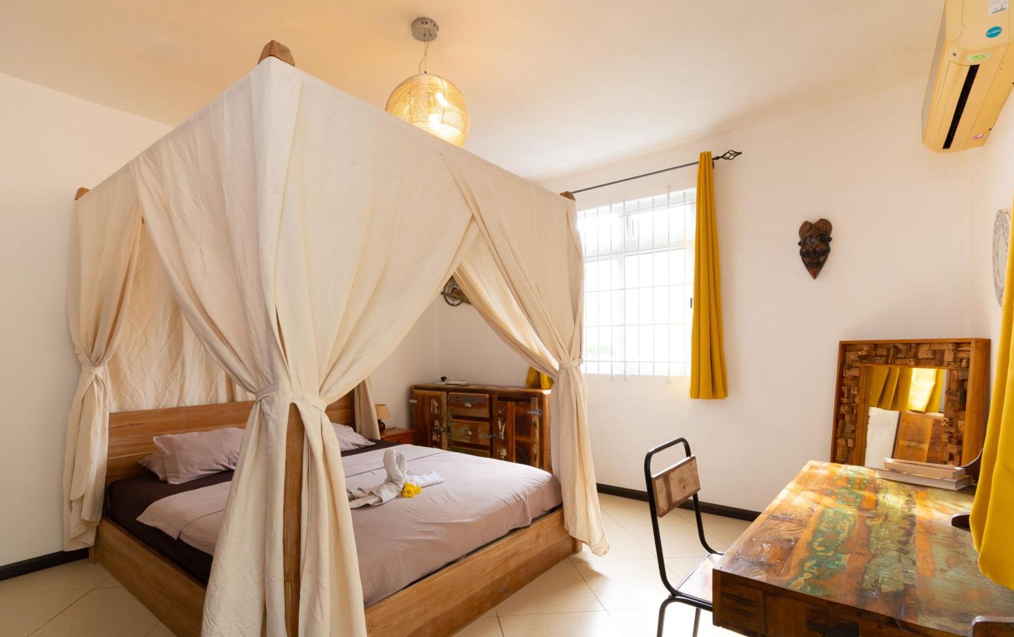 Twakila Sunset Suites Ла-Ґулет Екстер'єр фото